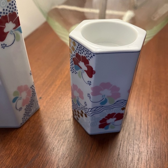 Bing & Grondahl 2 Candle pillars 1972 fine Danish Porcelain - Picture 8 of 10